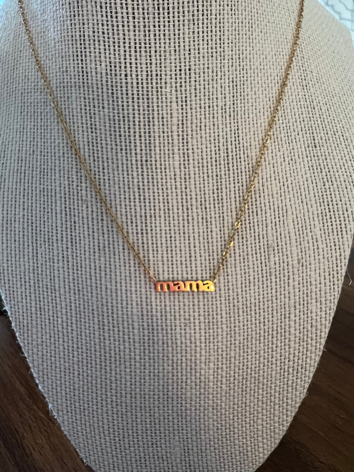 mama necklace