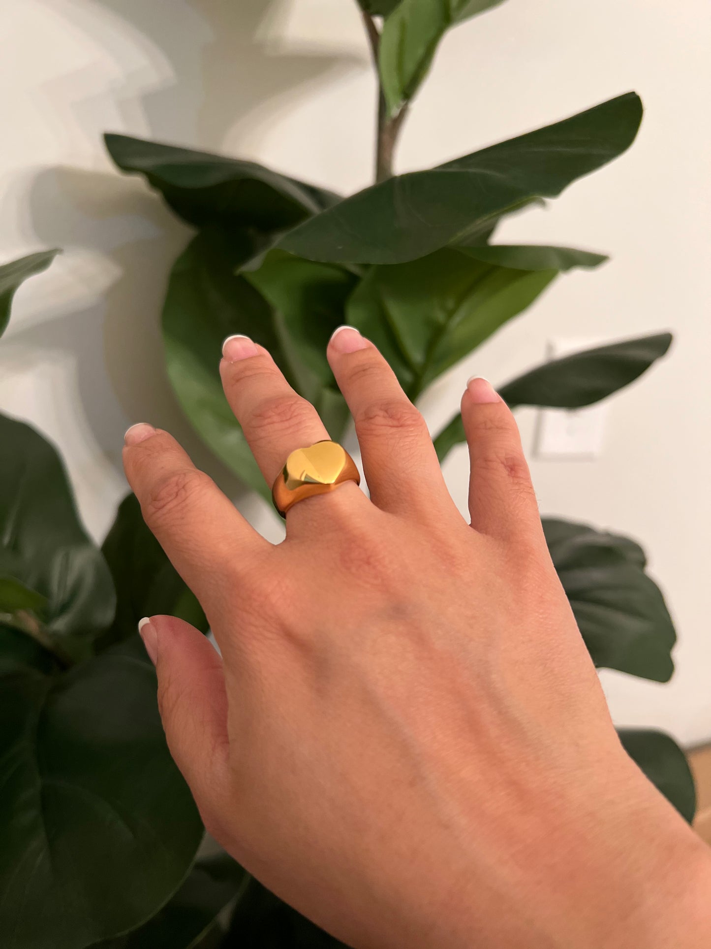 Chunky heart ring